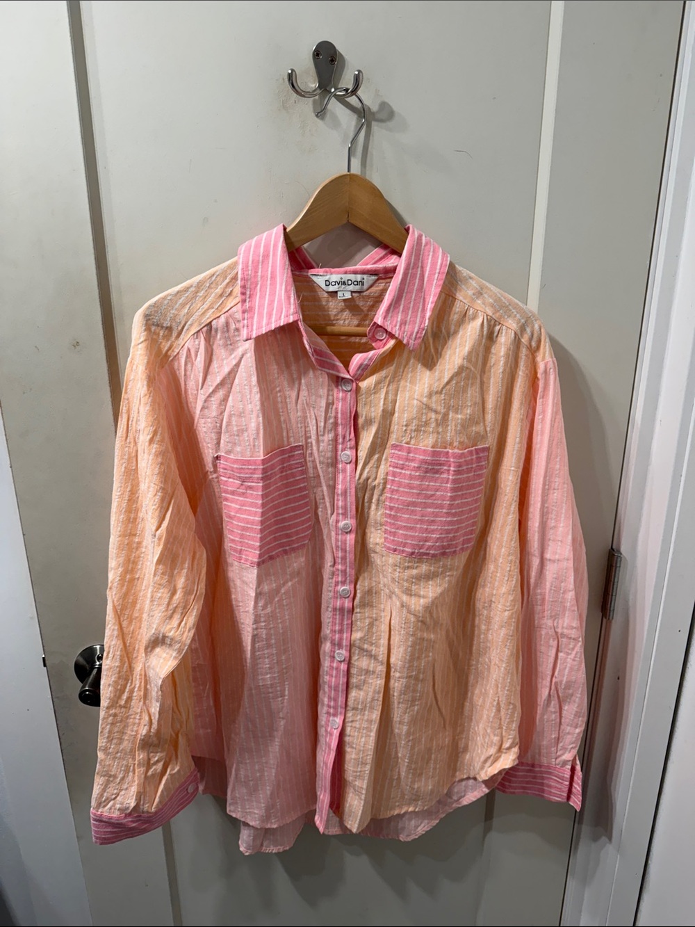 Davi & Dani Light Pink & Peach Button-Up Patch Pocket Shirt - Picture 2 of 4